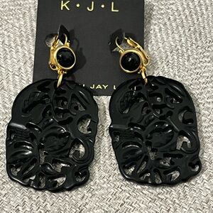 KENNETH J. LANE NWT AUTHENTIC BLACK  GOLD CARVED OUT DESIGN EARRINGS